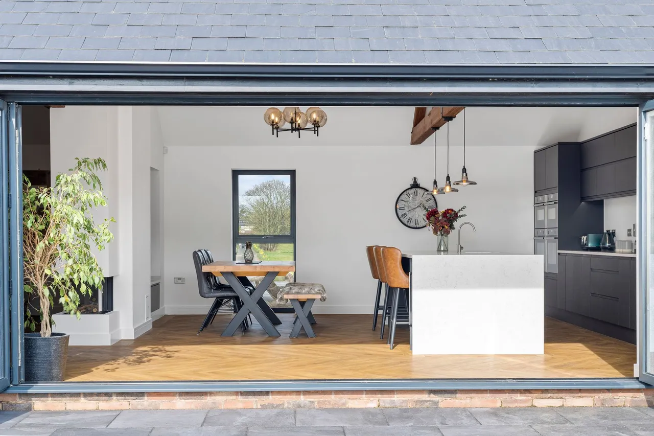 Hollingreave Barns, Dam Lane, Warrington, Rixton, WA3 6LE, photo 15