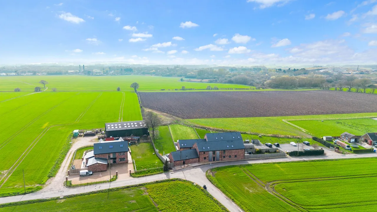 Hollingreave Barns, Dam Lane, Warrington, Rixton, WA3 6LE, photo 45