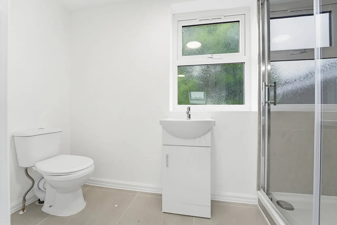 Gloucester Road, Acton, W3, photo 4