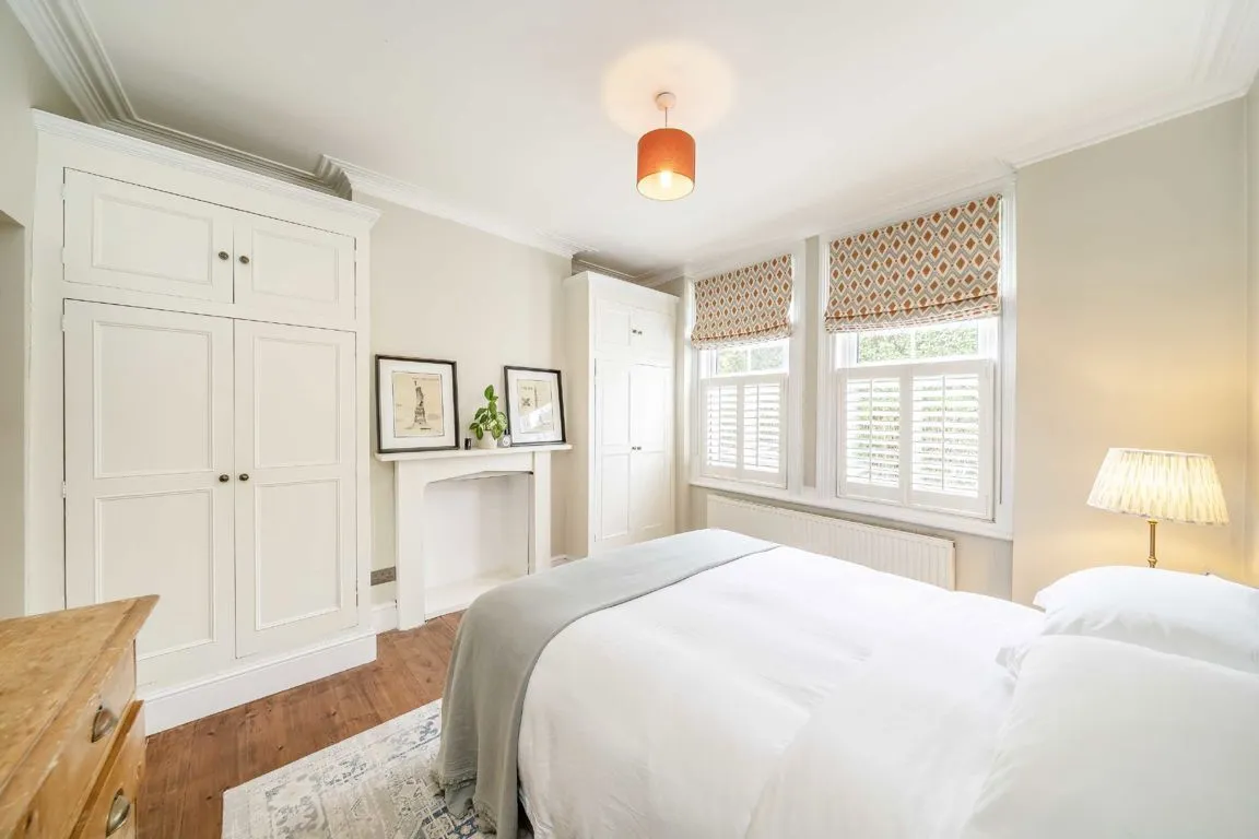 Kingswood Road, SW2, photo 2