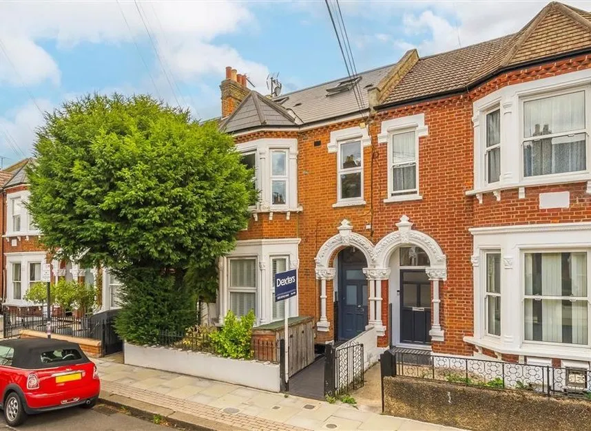 2 bed flat for sale, Foxbourne Road, Balham, SW17