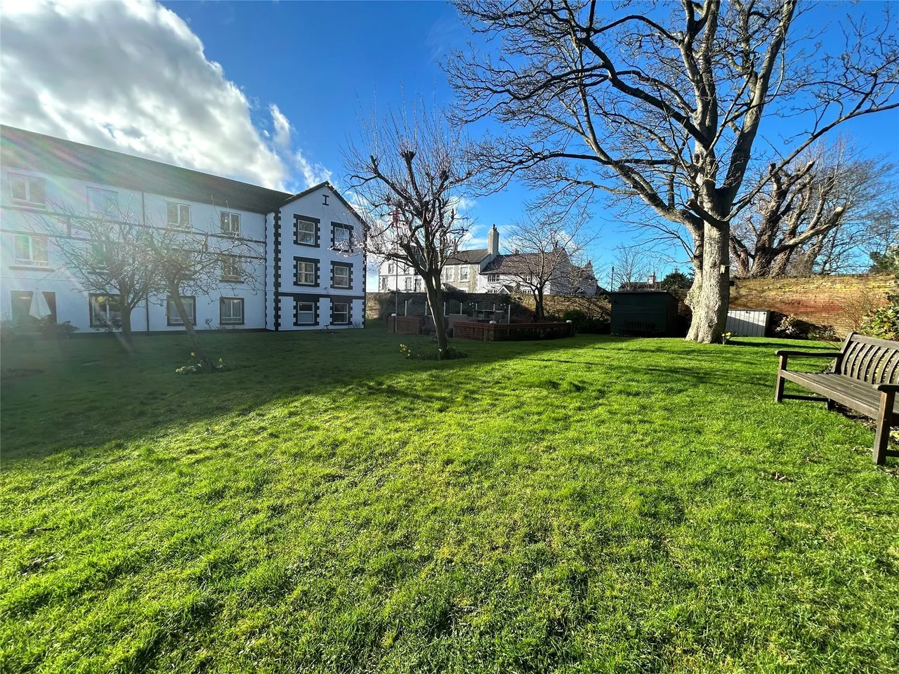The Parade, Parkgate, CH64, photo 13