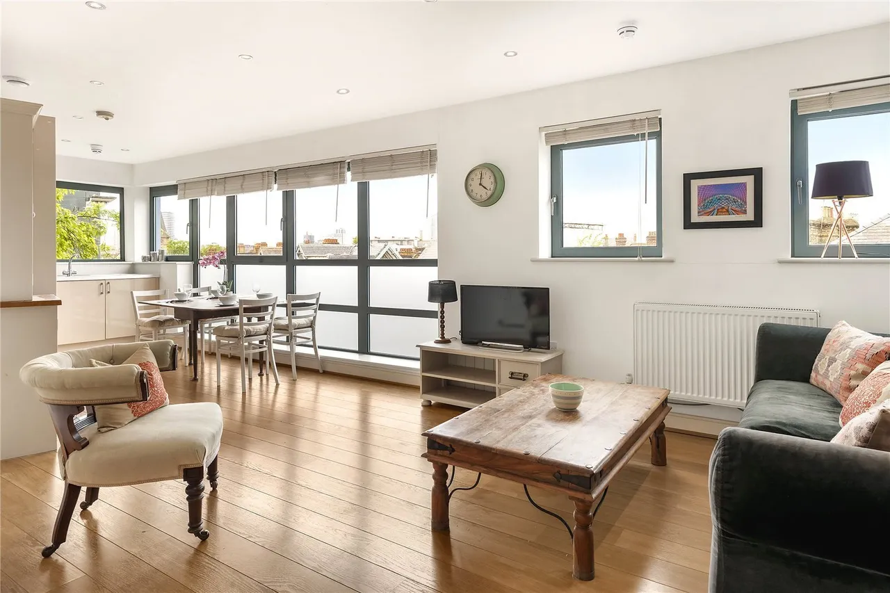 Battersea Park Road, Battersea, SW11, photo 2
