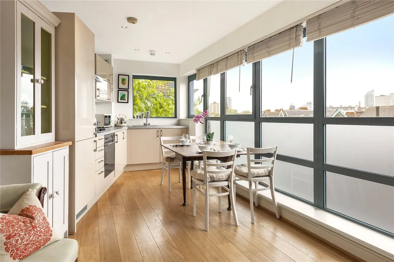 Battersea Park Road, Battersea, SW11, photo 6