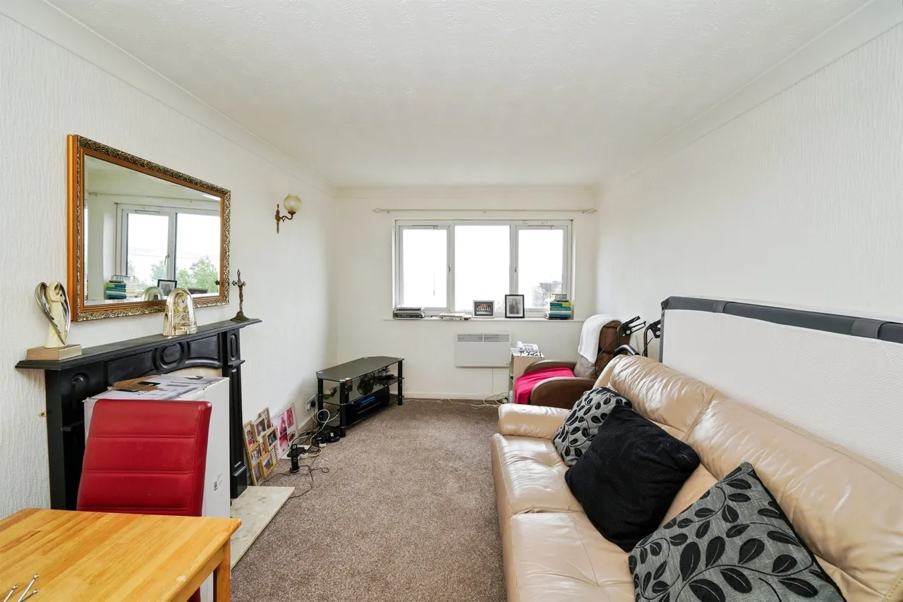 Montpellier Crescent, Wallasey, photo 10