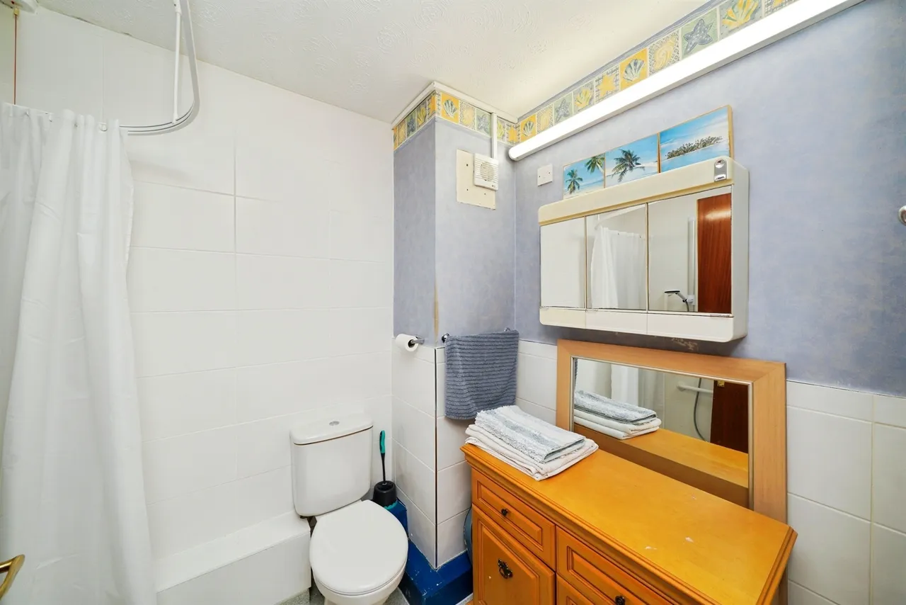 Montpellier Crescent, Wallasey, photo 12