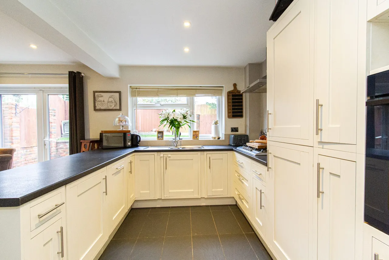 Hampton Close, Church Crookham, Fleet, GU52 8LB, photo 5