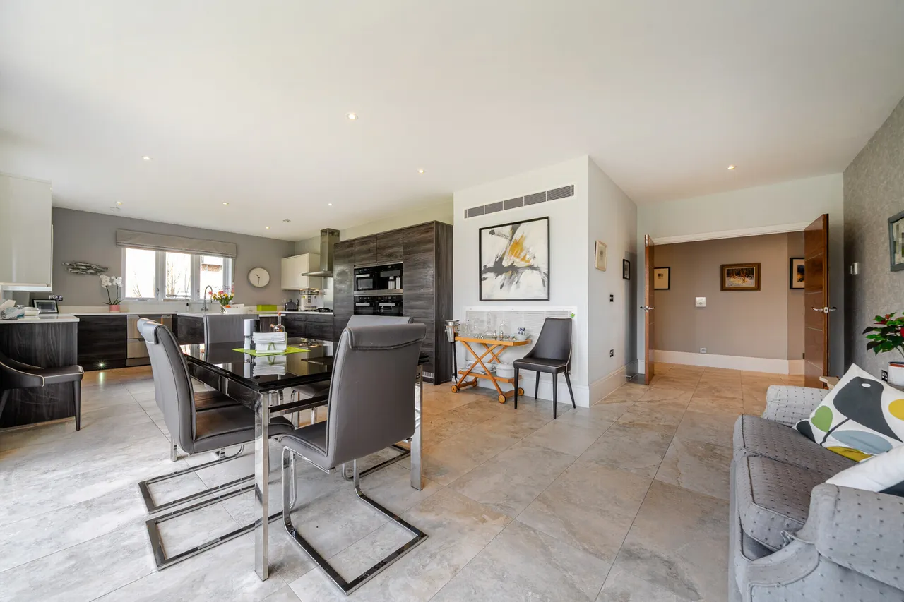Cockfosters Road, Hadley Wood, EN4, photo 12