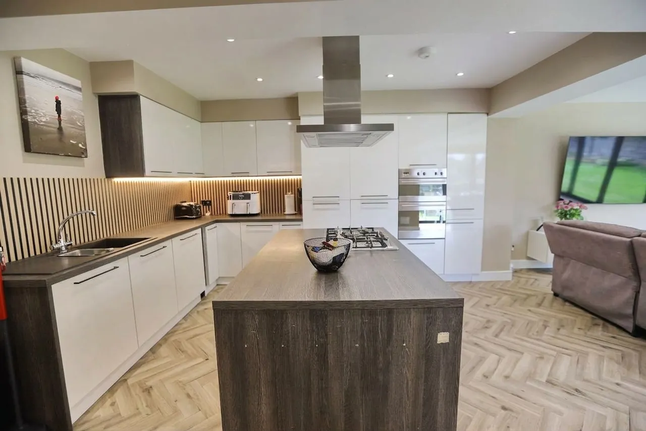 Ten Acre Drive, Whitefield, M45, photo 8