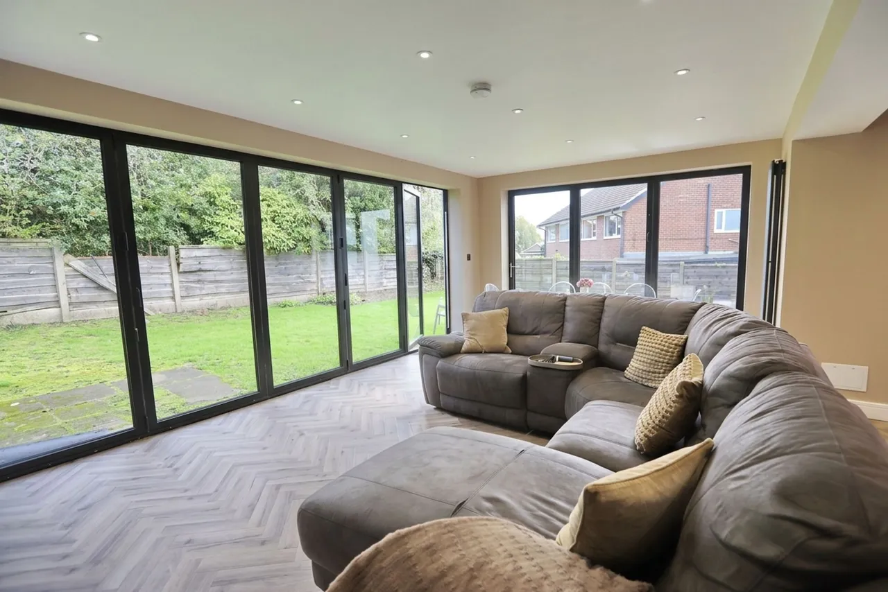 Ten Acre Drive, Whitefield, M45, photo 11