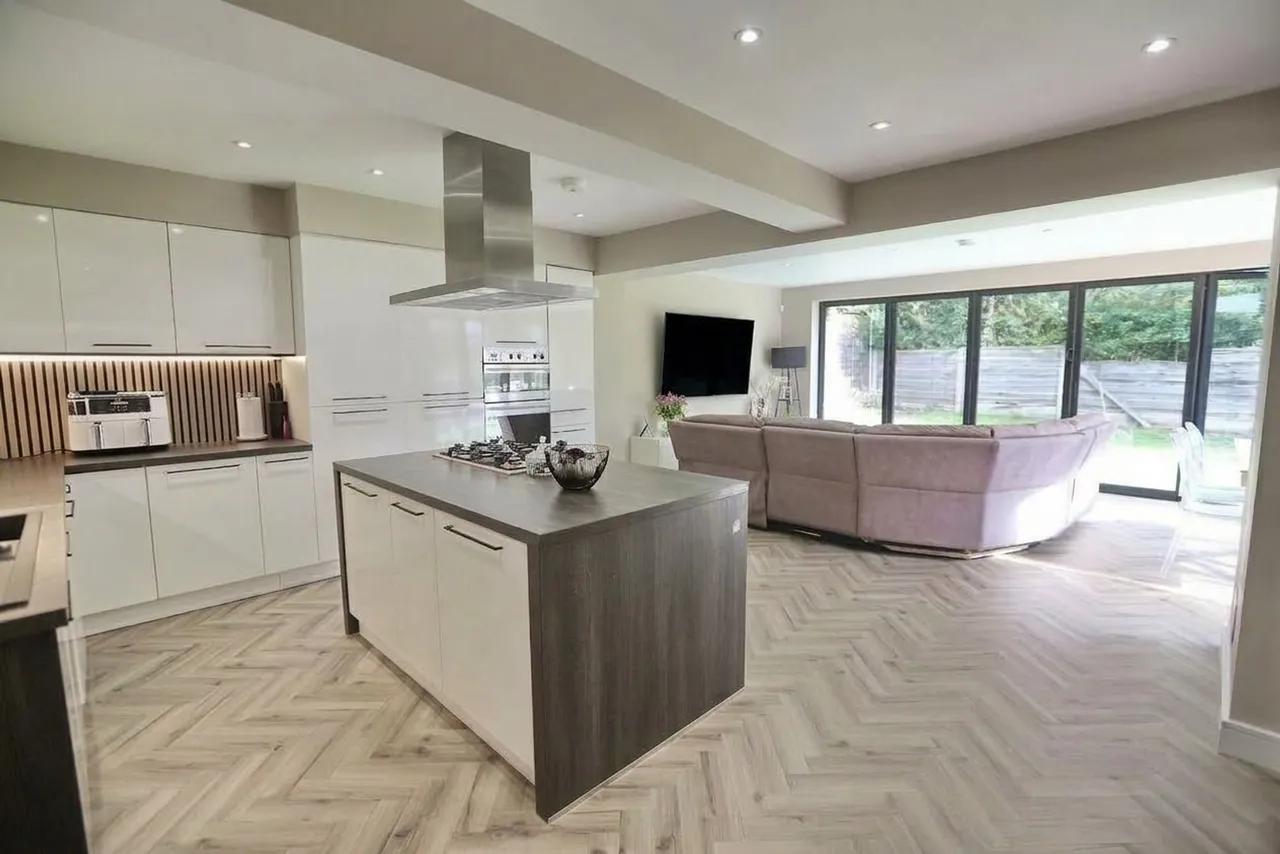 Ten Acre Drive, Whitefield, M45, photo 6