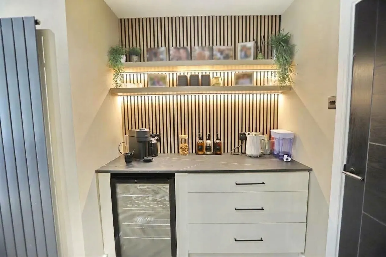 Ten Acre Drive, Whitefield, M45, photo 10
