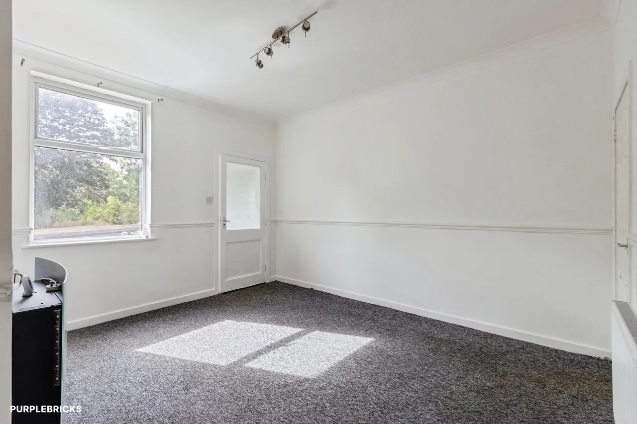 Weeland Road, Wakefield, WF4, photo 5