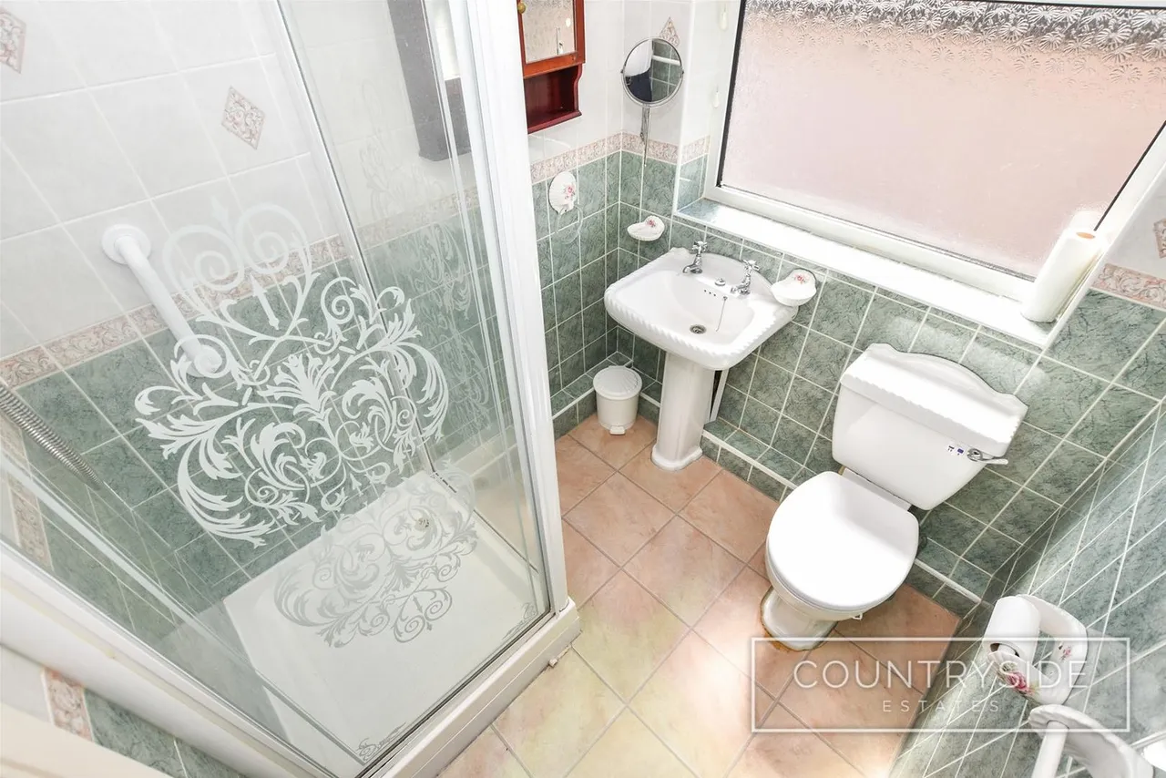 Shorefields, Benfleet, photo 15