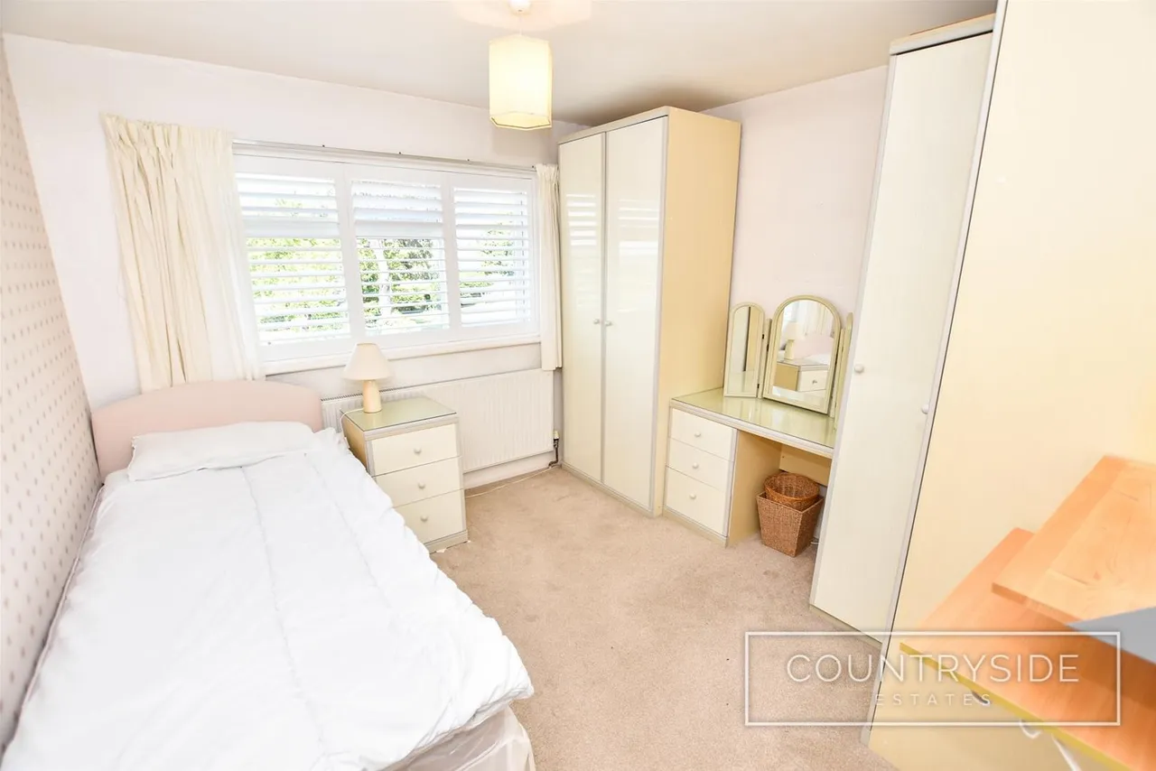 Shorefields, Benfleet, photo 14