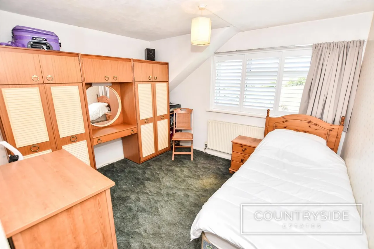 Shorefields, Benfleet, photo 13