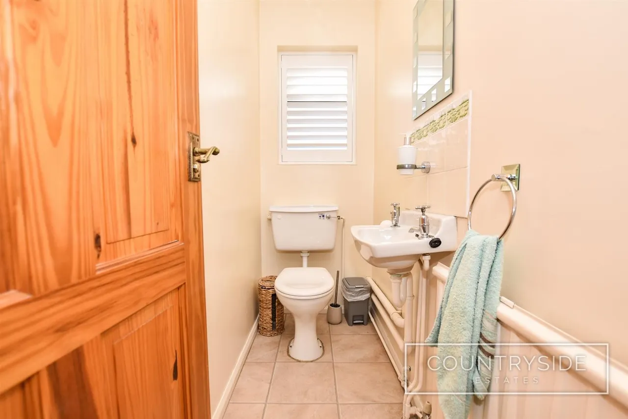 Shorefields, Benfleet, photo 9