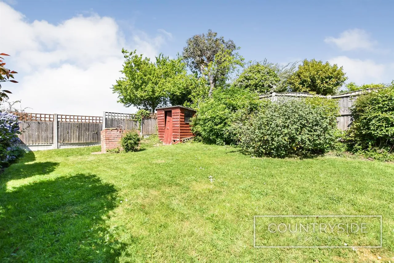 Shorefields, Benfleet, photo 17