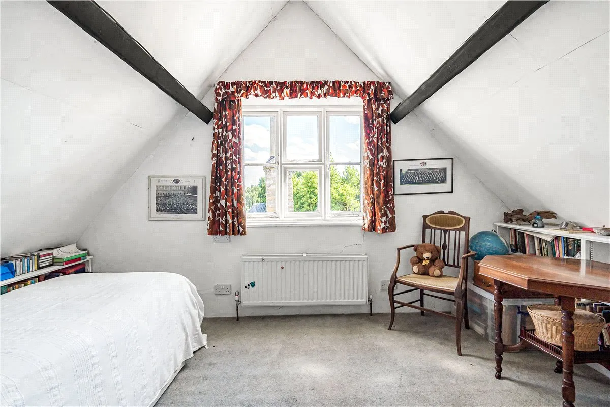 High Street, Bampton, OX18, photo 16