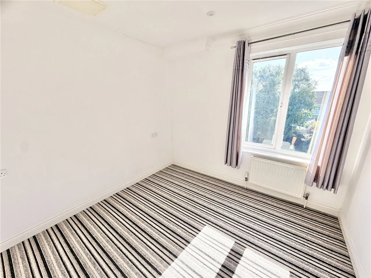 Doulton Gardens, Poole, BH14, photo 7