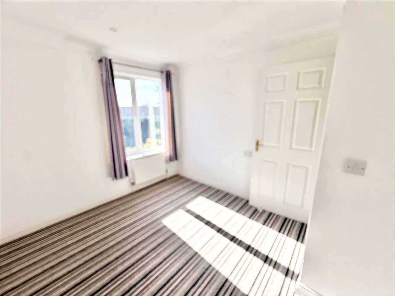 Doulton Gardens, Poole, BH14, photo 6