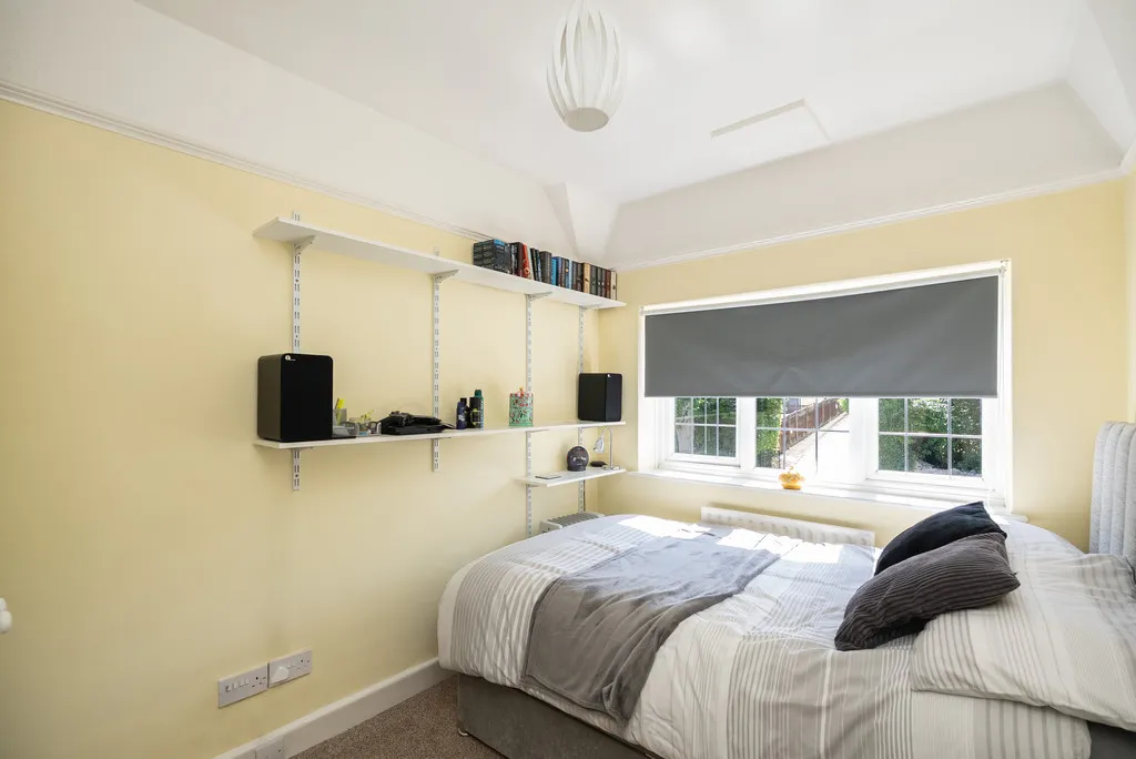 Chichester Road, Dorking, RH4, photo 15