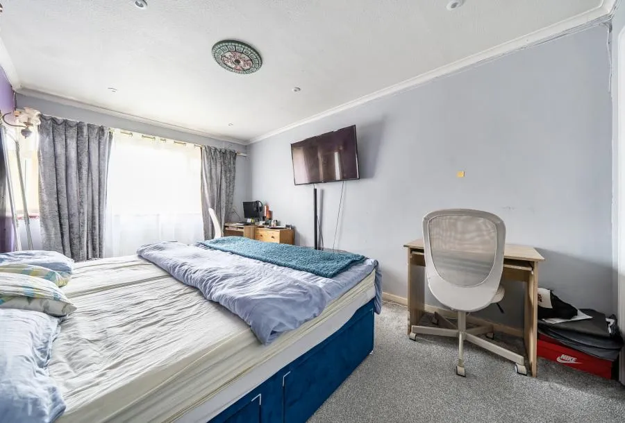 Wyecliffe Gardens, Merstham, RH1, photo 9