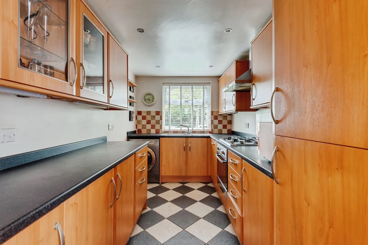 Wellington Gate, Hale Village, L24, photo 7