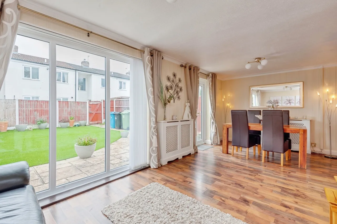 Wellington Gate, Hale Village, L24, photo 9