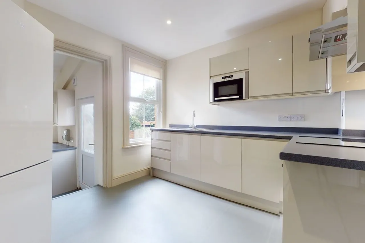 Colmer Road, Yeovil, BA21, photo 5