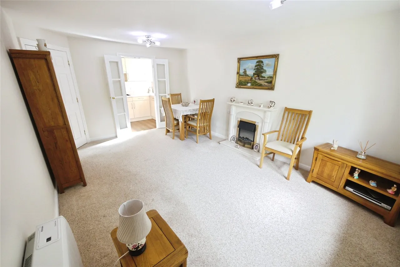 Junction Road, Warley, CM14, photo 3