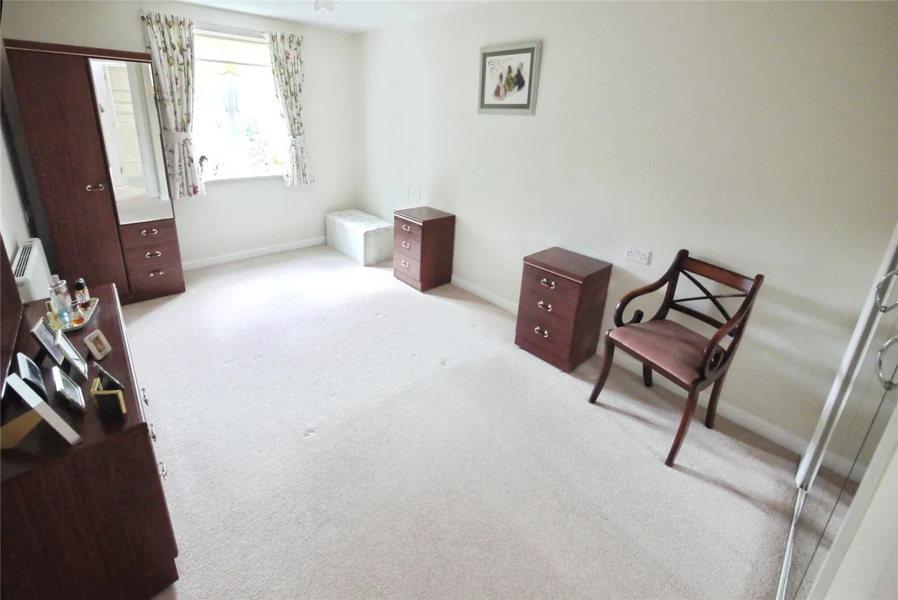 Junction Road, Warley, CM14, photo 6