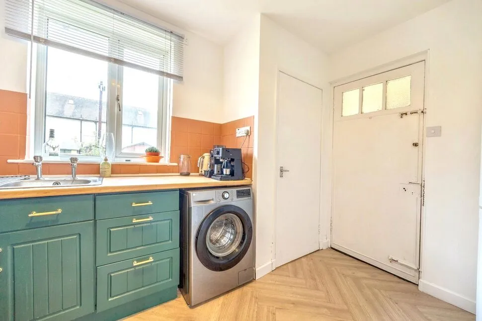 Parkgrove Place, Edinburgh, Midlothian, EH4, photo 11