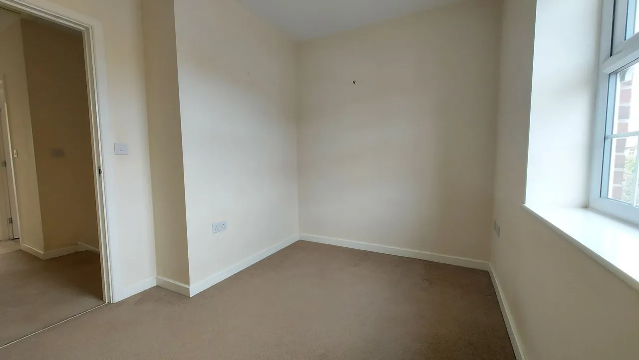 Huntingdon Place, Bourne, PE10, photo 24