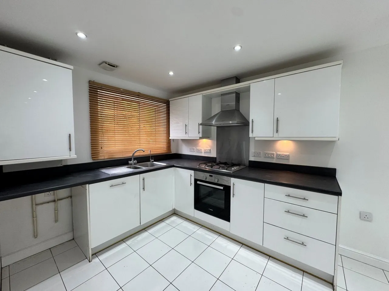 Rosebery Mews, High Wycombe, HP13, photo 3