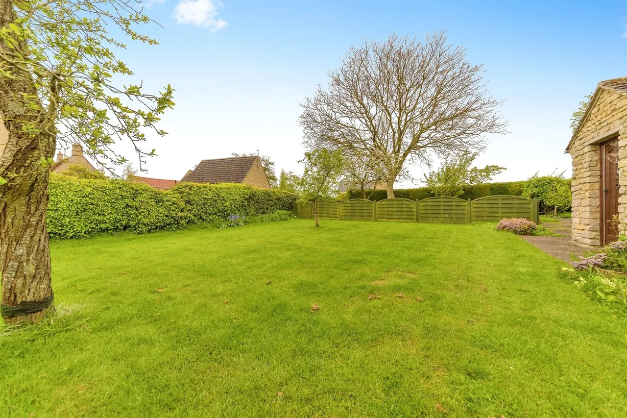 Main Street, Peterborough, PE8, photo 14