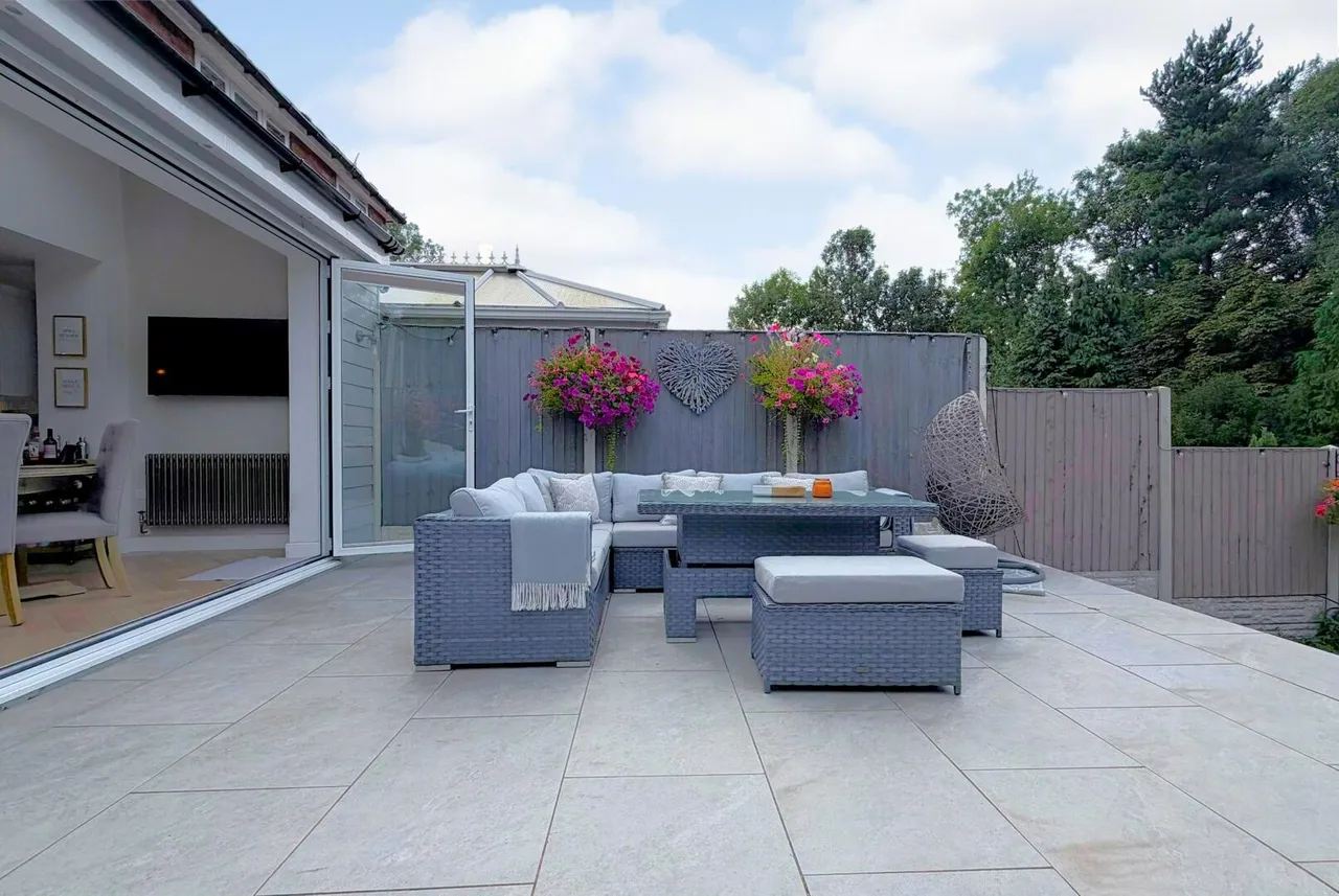 Stourbridge Road, Halesowen, photo 33