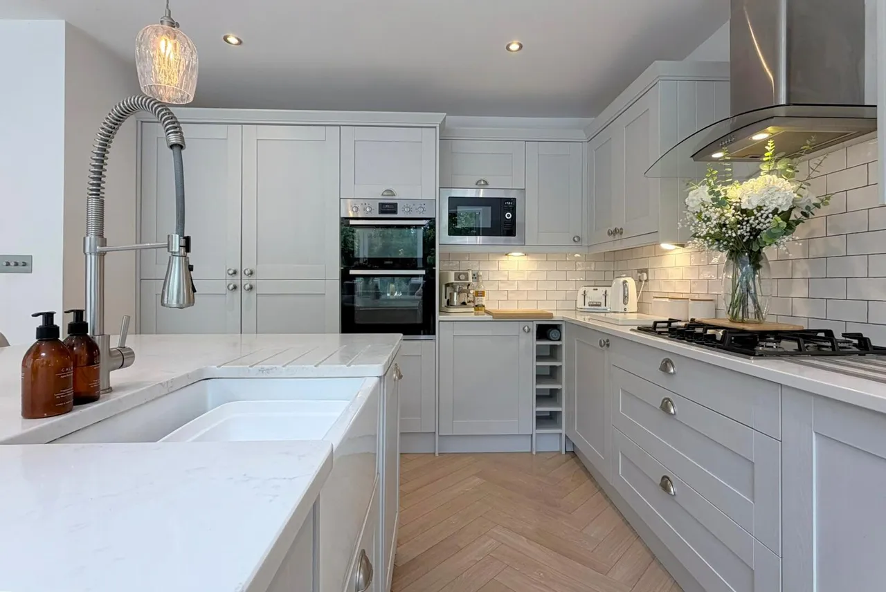 Stourbridge Road, Halesowen, photo 11
