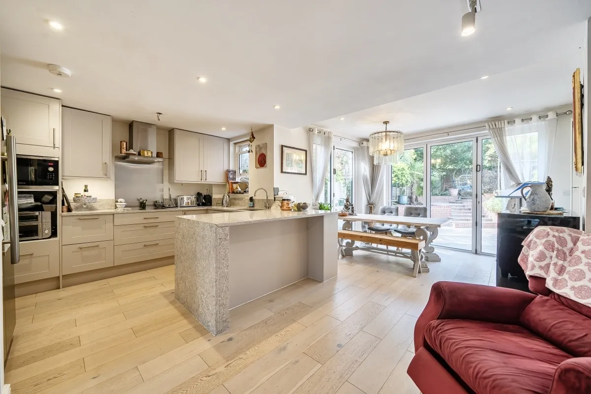 4 bed house to rent — Step Terrace Winchester SO22
