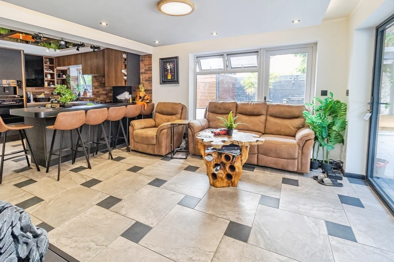 Forest Rise, Eaglestone, Milton Keynes, Buckinghamshire, MK6, photo 3