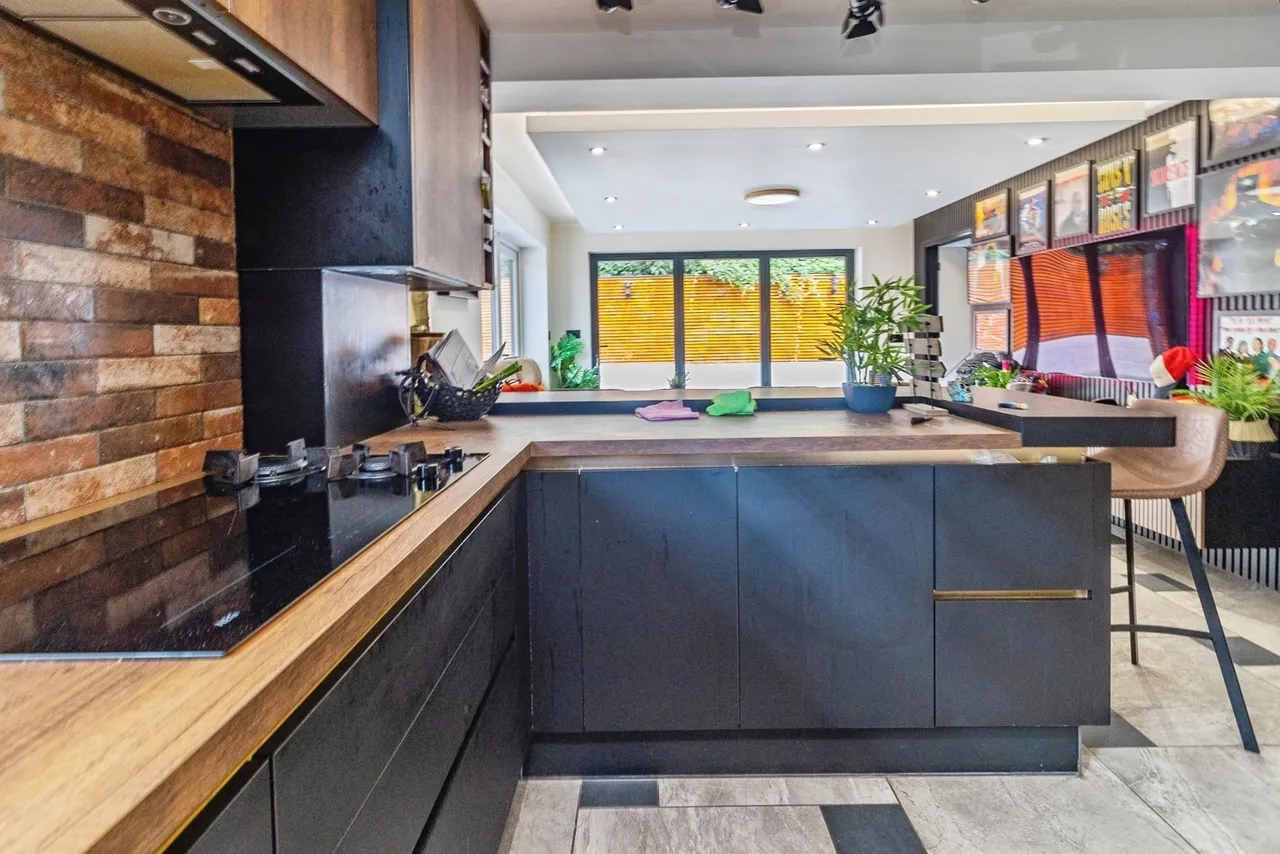 Forest Rise, Eaglestone, Milton Keynes, Buckinghamshire, MK6, photo 2