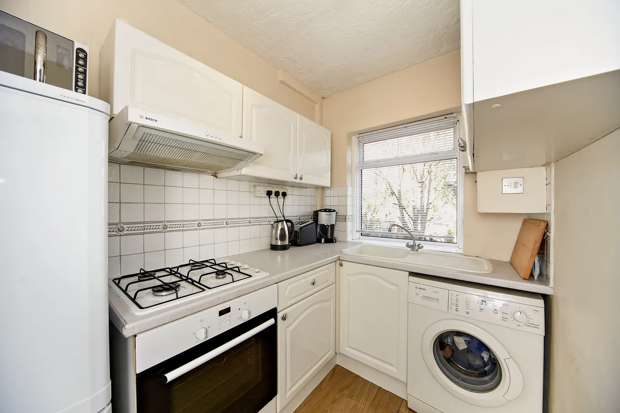 Oaks Road, Kenley, CR8, photo 5
