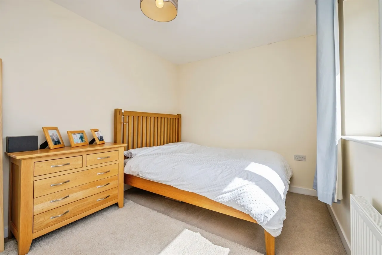 Almondsbury Close, Redditch, photo 4