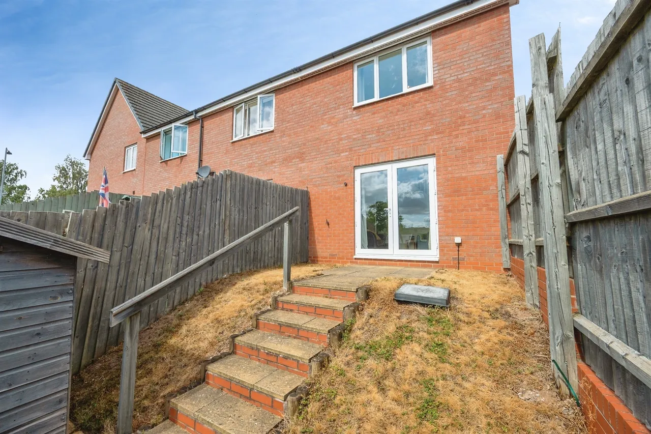 Almondsbury Close, Redditch, photo 11
