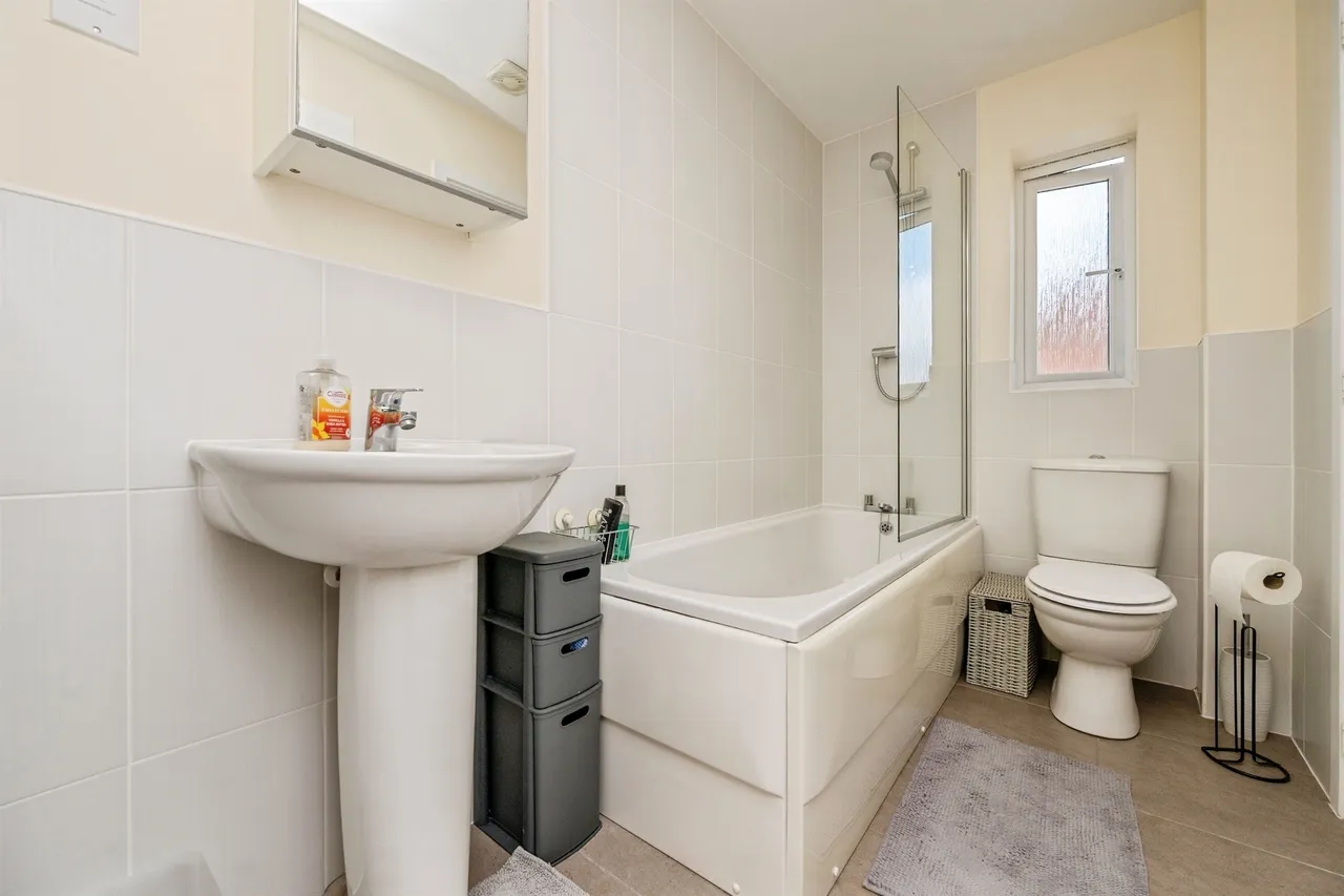 Almondsbury Close, Redditch, photo 9
