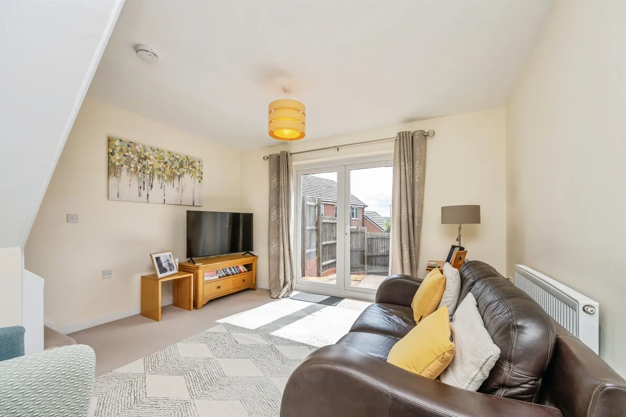 Almondsbury Close, Redditch, photo 3