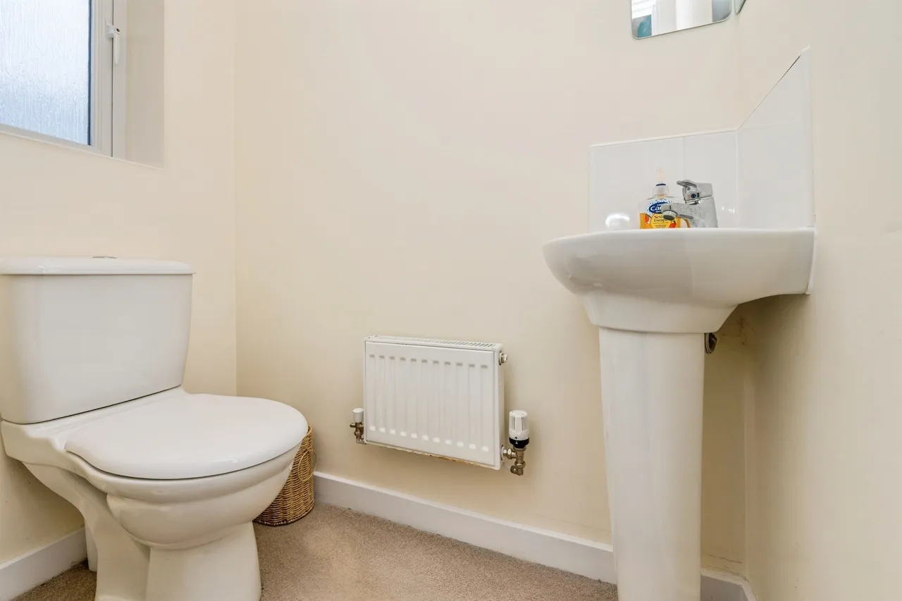 Almondsbury Close, Redditch, photo 12