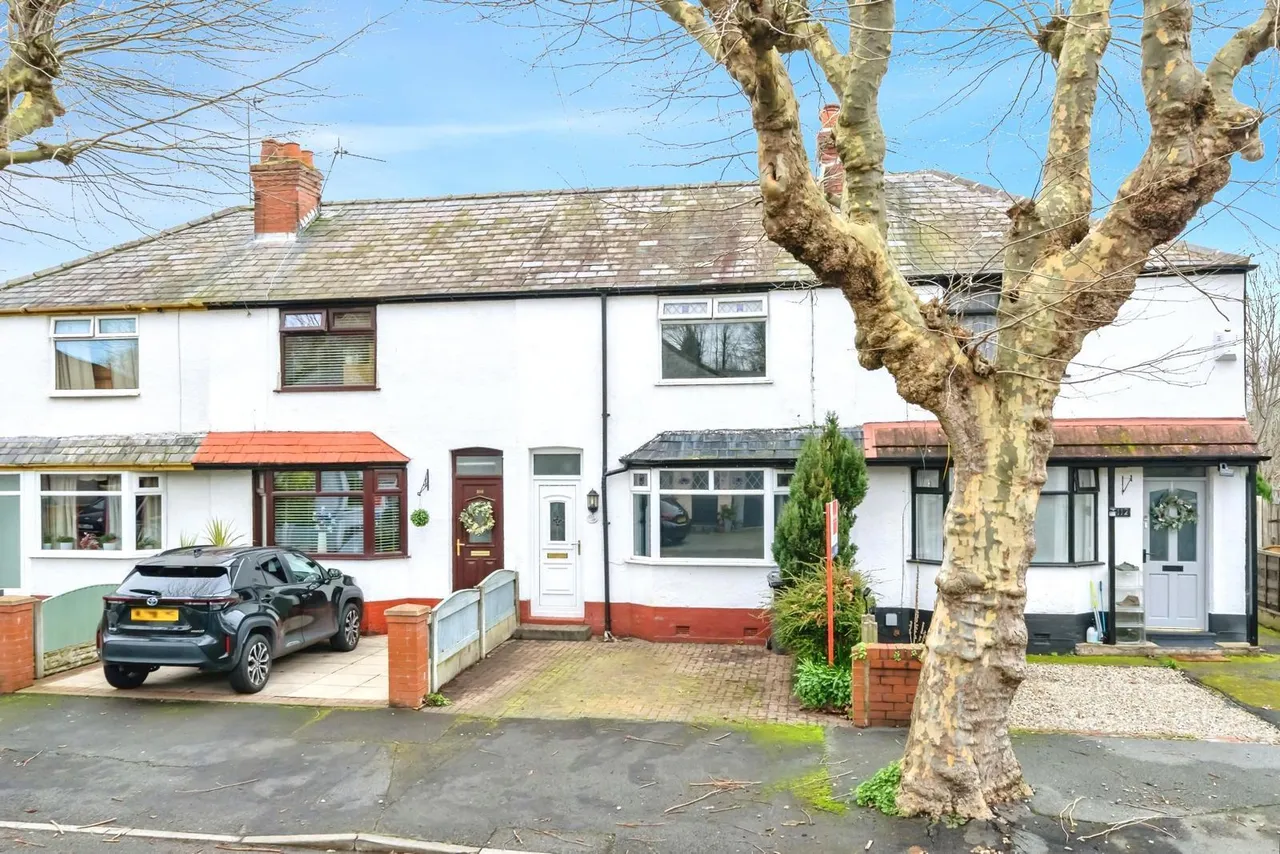 Shaws Avenue, Warrington, Cheshire, WA2, photo 12