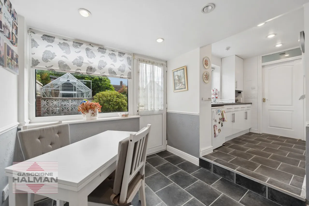 Hallwood Road, Wilmslow, photo 10