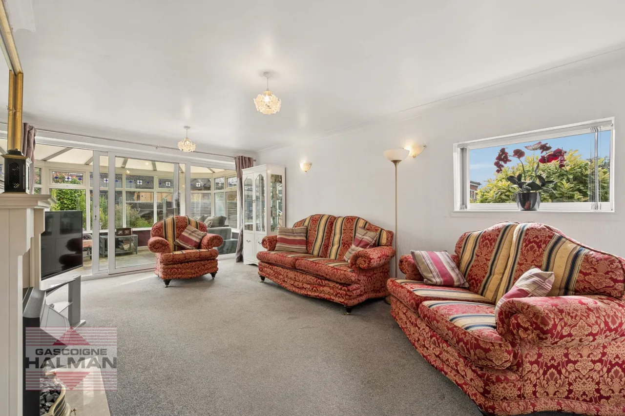 Hallwood Road, Wilmslow, photo 6